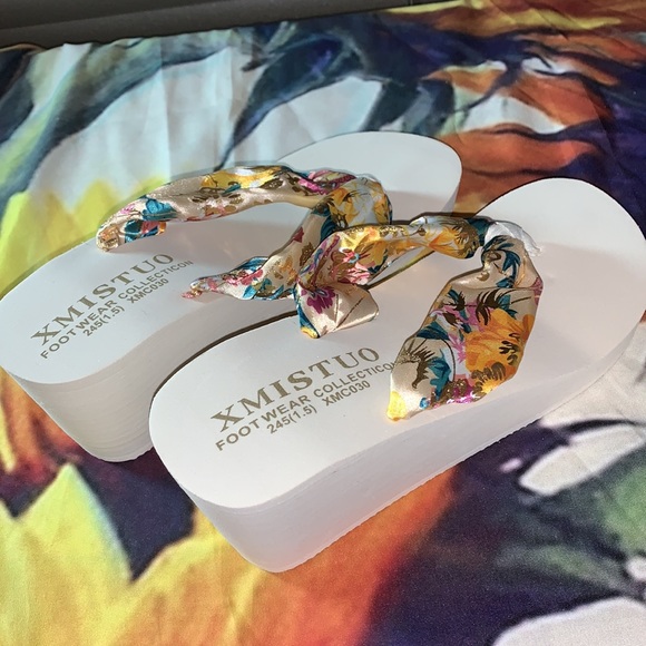 NWOT Wedge Cloud Foam Flip Flops Size 39 EUR 8-9US - Picture 4 of 5